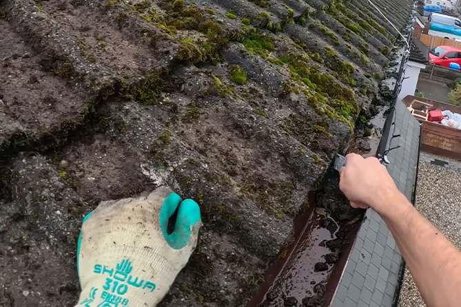 rain gutter cleaning near me